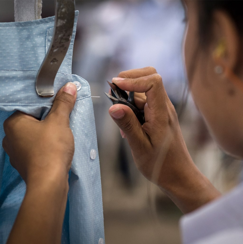 Confecção de Camisas Sociais no Atacado Louveira - Confecção de Camisas de Botão